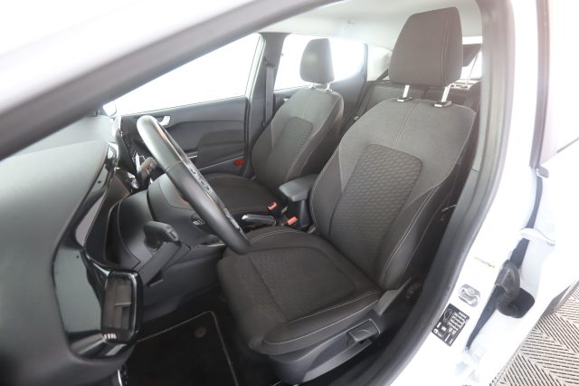 FORD Fiesta usata 2