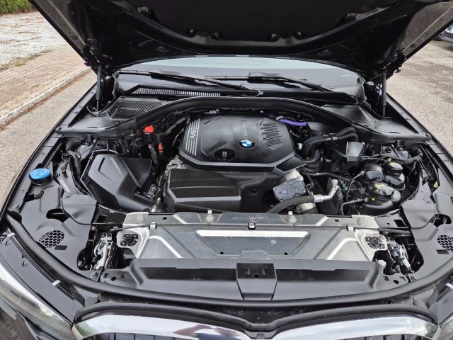 BMW 318 usata, con Fari LED