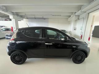 LANCIA Ypsilon usata, con Autoradio
