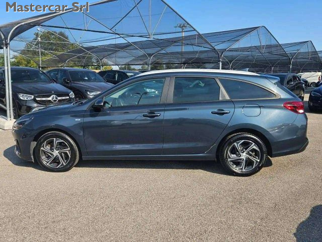HYUNDAI i30 usata, con Airbag laterali