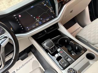 VOLKSWAGEN Touareg usata, con Trazione integrale