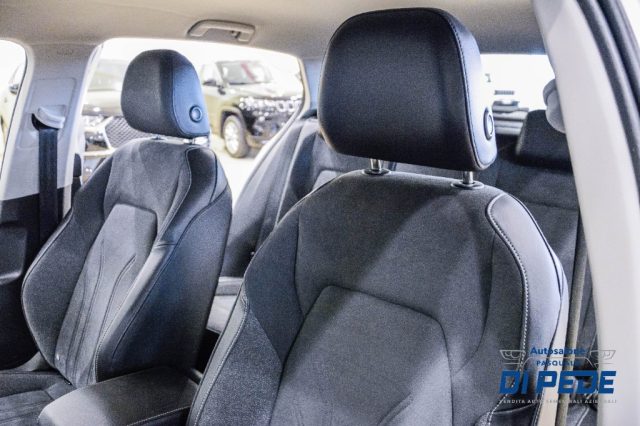 VOLKSWAGEN Golf usata, con Volante multifunzione