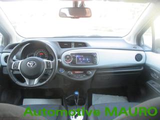 TOYOTA Yaris usata 18