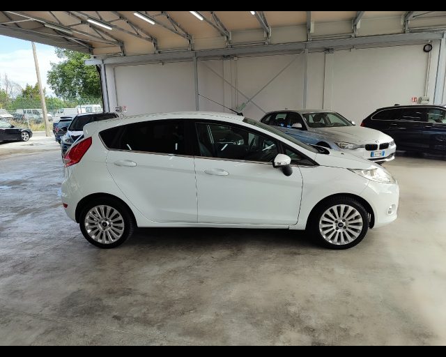 FORD Fiesta usata, con Cerchi in lega