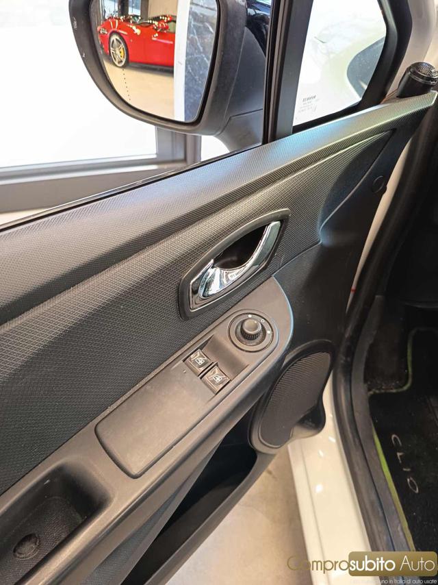 RENAULT Clio usata 19