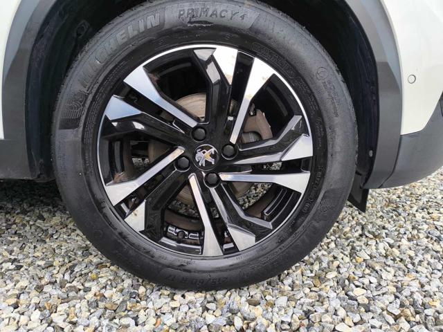 PEUGEOT 2008 usata, con Sedile posteriore sdoppiato