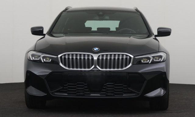 BMW 330 usata, con Autoradio