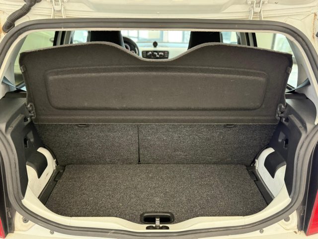 VOLKSWAGEN up! usata 14