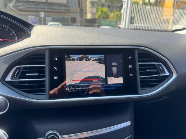 PEUGEOT 308 usata, con Fendinebbia