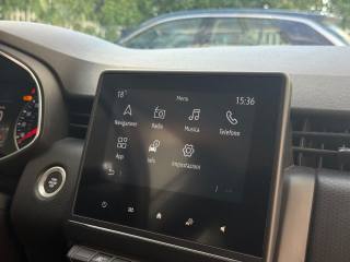 RENAULT Clio usata, con Fari LED