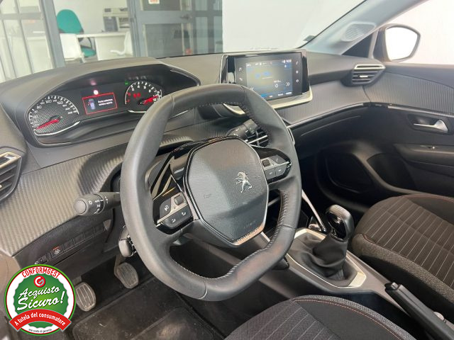 PEUGEOT 208 usata, con Boardcomputer
