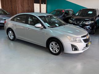 CHEVROLET Cruze usata, con Autoradio