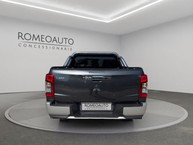 MITSUBISHI L200 usata, con Autoradio