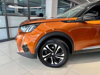 PEUGEOT 2008 usata, con Autoradio