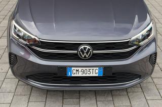 VOLKSWAGEN Taigo usata, con Luci diurne LED