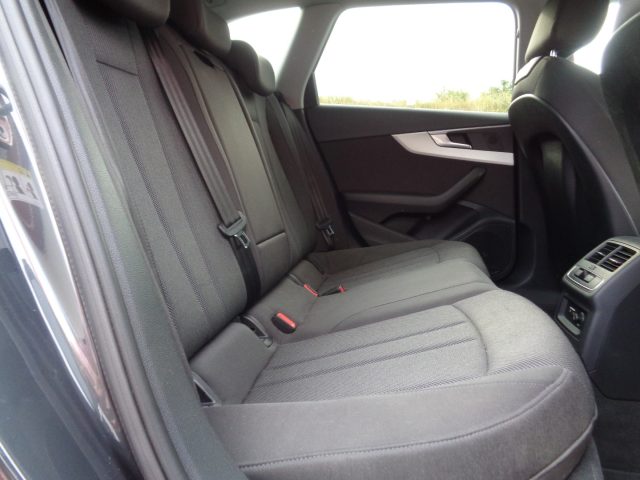 AUDI A4 usata, con Controllo automatico clima