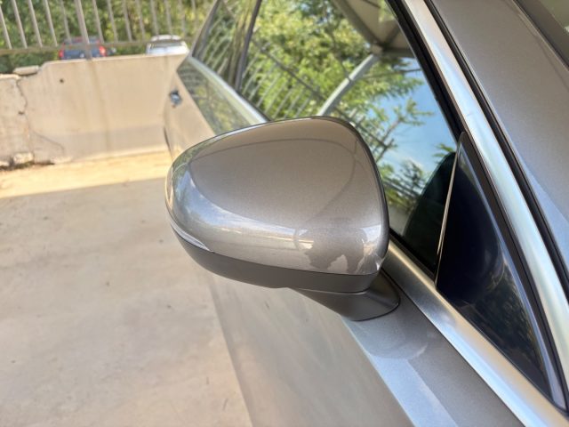 MERCEDES-BENZ A 180 usata, con Volante in pelle