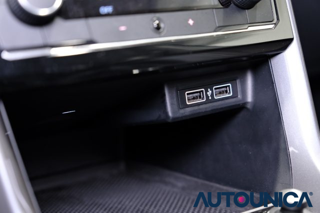 VOLKSWAGEN T-Cross usata, con Sensori di parcheggio posteriori