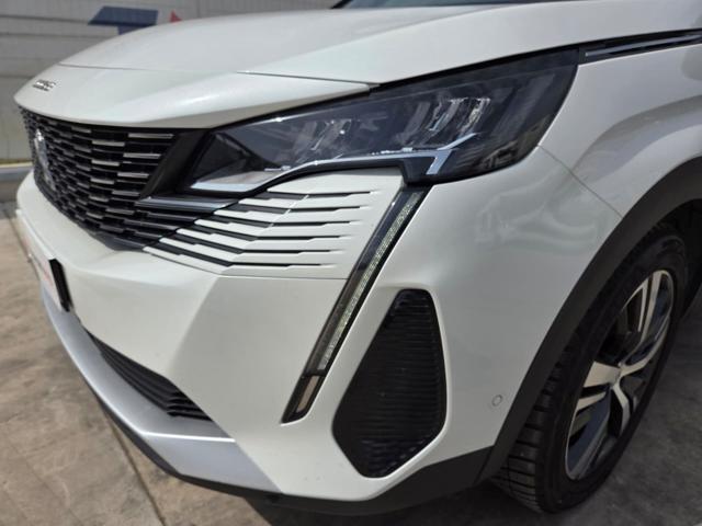 PEUGEOT 3008 usata, con Sedile posteriore sdoppiato