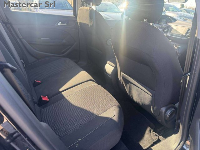 PEUGEOT 308 usata, con Fendinebbia