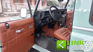 LAND ROVER Defender usata, con Sedile posteriore sdoppiato