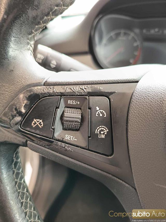 OPEL Corsa usata, con ESP