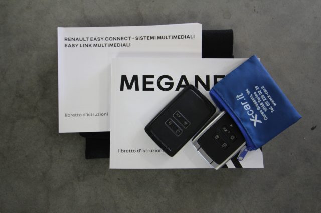 RENAULT Megane usata, con Volante in pelle