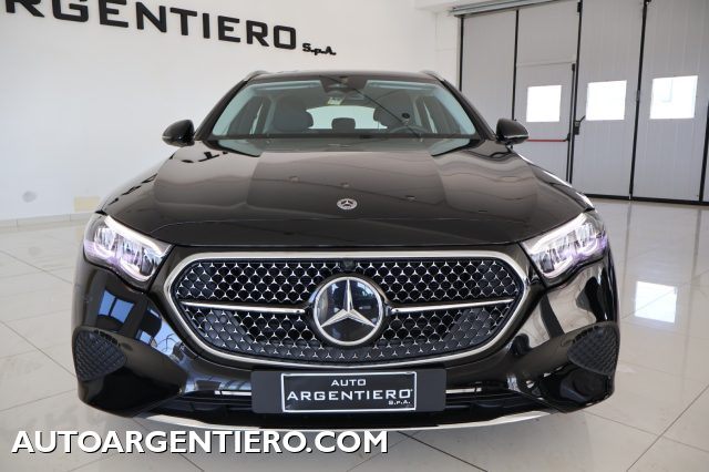 MERCEDES-BENZ E 220 usata, con Airbag