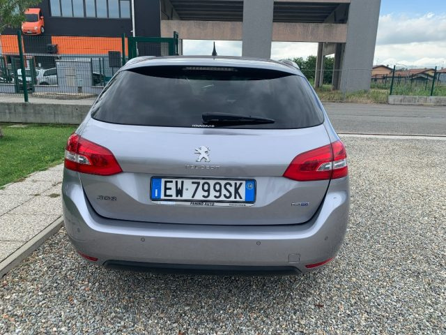 PEUGEOT 308 usata, con Autoradio