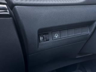PEUGEOT 2008 usata, con Fari LED
