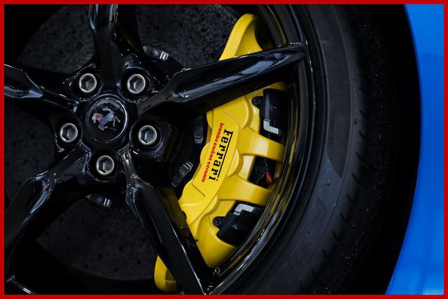 FERRARI F8 usata, con Controllo automatico clima