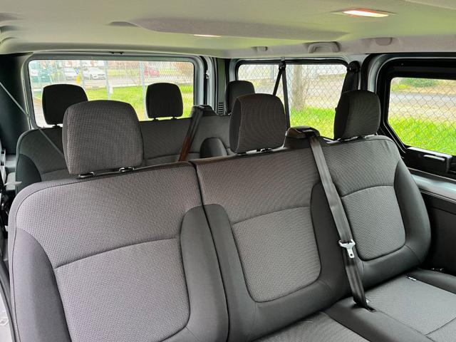 NISSAN Primastar usata, con USB