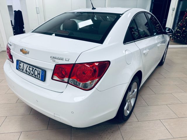 CHEVROLET Cruze usata, con Autoradio