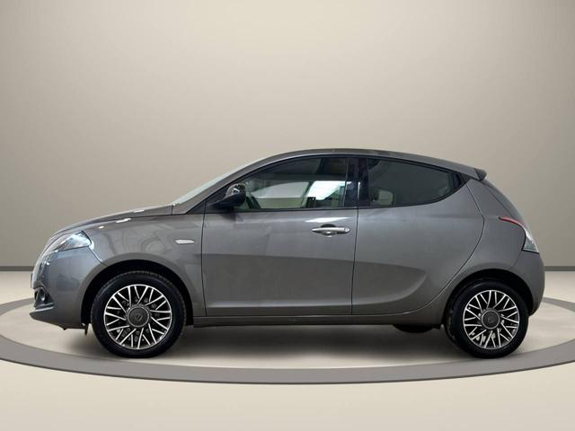 LANCIA Ypsilon usata, con Airbag laterali