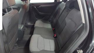 VOLKSWAGEN Passat usata, con Autoradio