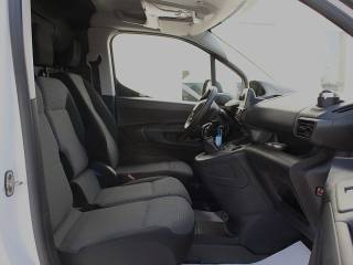 PEUGEOT Partner usata, con USB