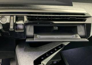 PEUGEOT 5008 usata, con Sedili riscaldati