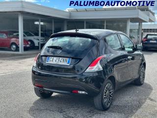 LANCIA Ypsilon usata, con Autoradio