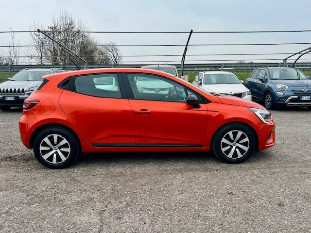 RENAULT Clio usata, con Autoradio