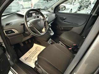 LANCIA Ypsilon usata, con Autoradio digitale