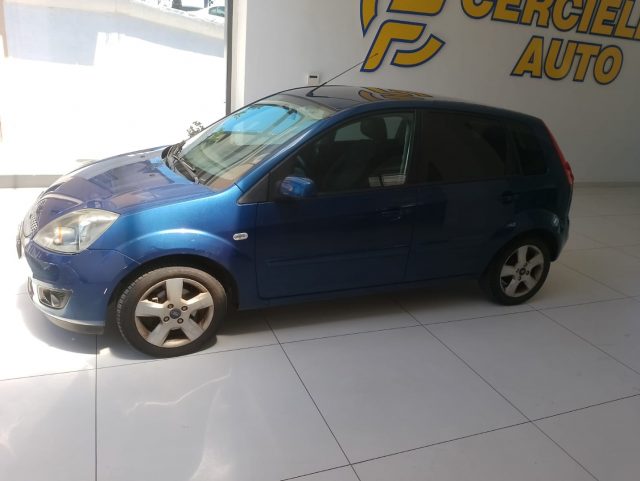 FORD Fiesta usata, con Alzacristalli elettrici