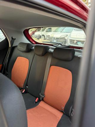 HYUNDAI i10 usata, con Autoradio