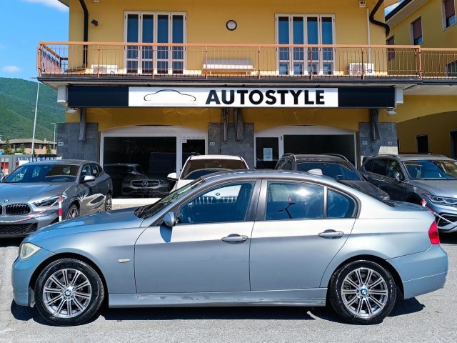 BMW 318 usata, con Alzacristalli elettrici