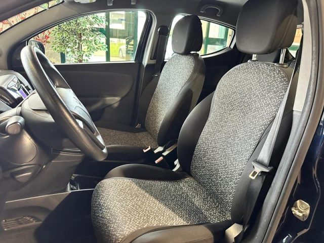 LANCIA Ypsilon usata, con USB