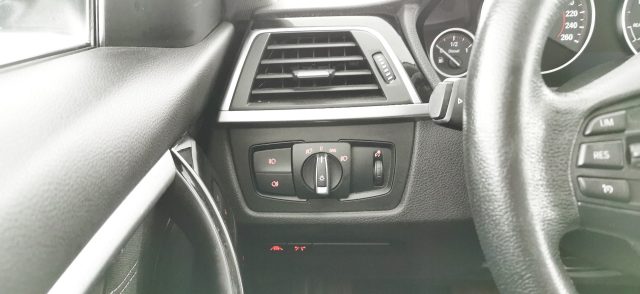 BMW 318 usata, con Specchietto retrovisore con funzione antiabbagliamento