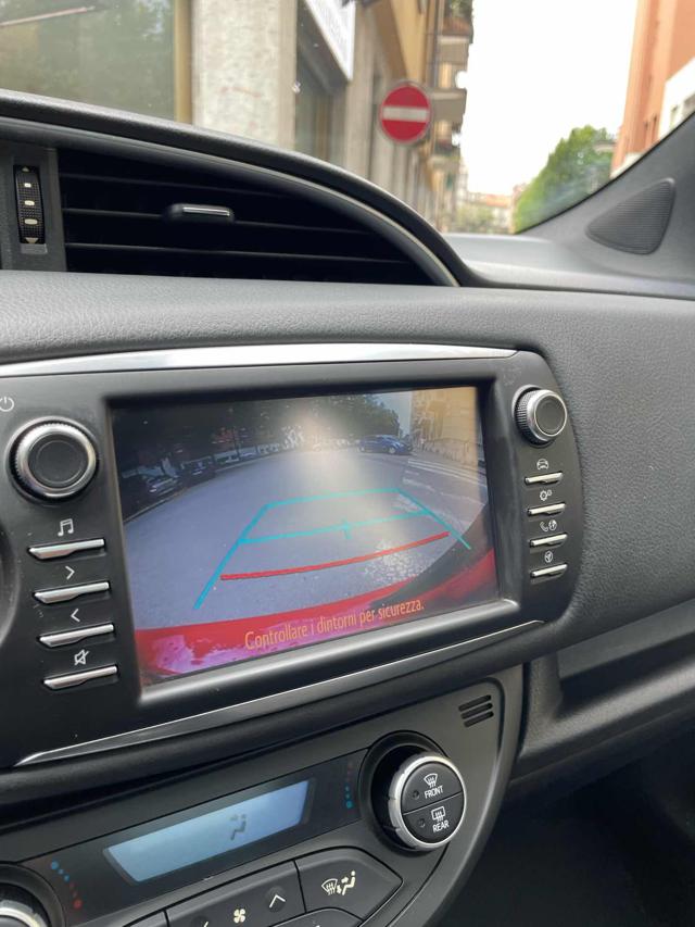 TOYOTA Yaris usata, con Fendinebbia
