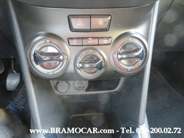 PEUGEOT 208 usata, con Touch screen