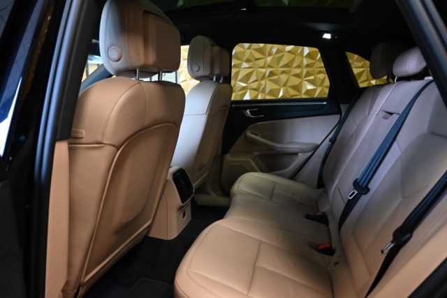 PORSCHE Macan usata 25