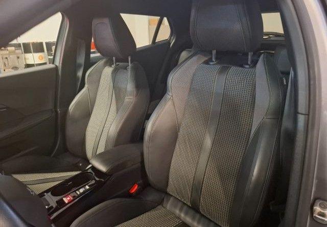 PEUGEOT 2008 usata, con Autoradio