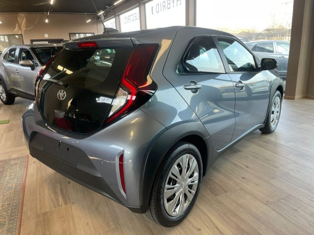 TOYOTA Aygo X usata, con Climatizzatore